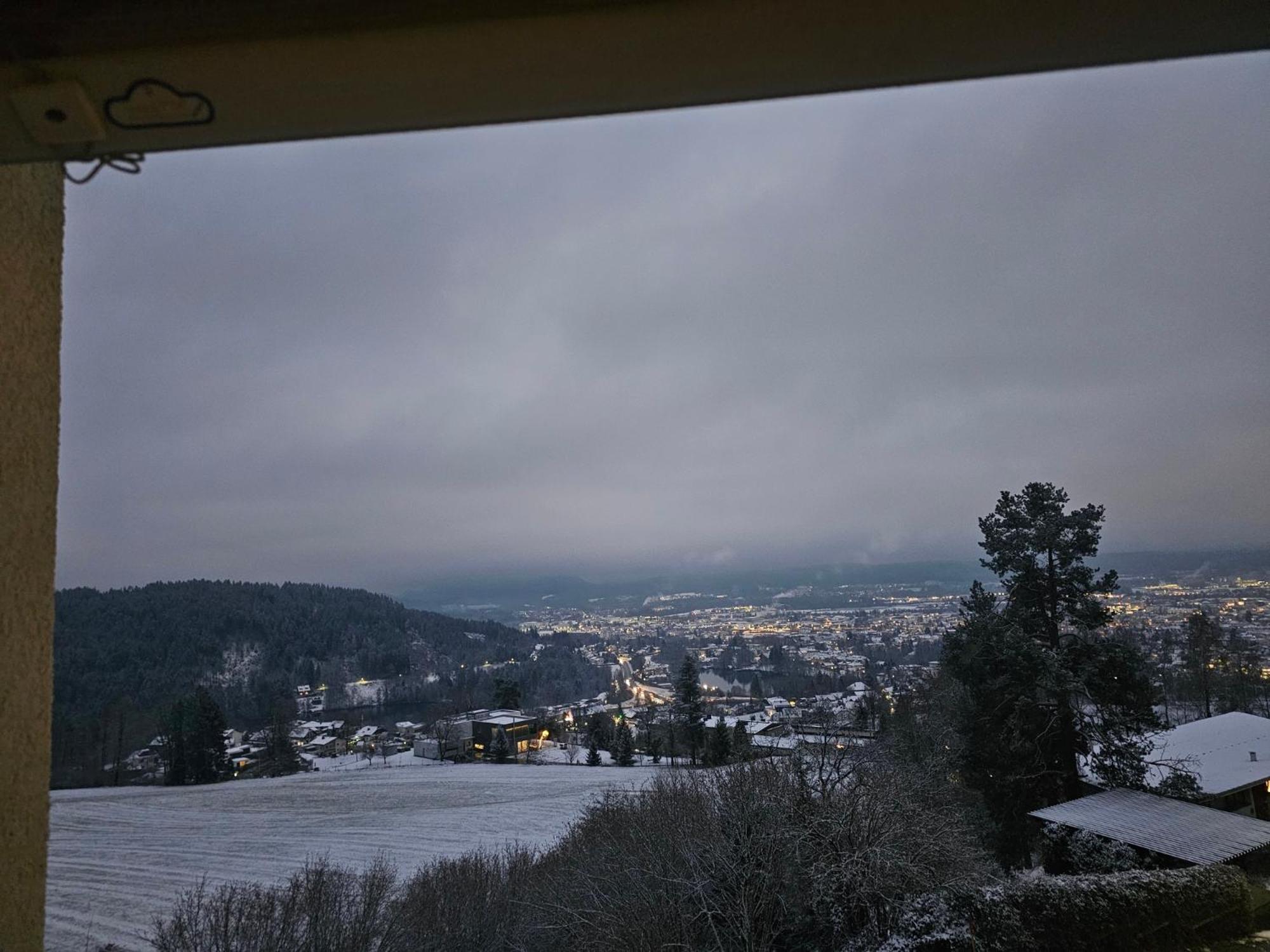 Appartement Panoramablick Exklusiv à Villach Extérieur photo